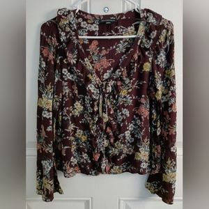 American Eagle floral top